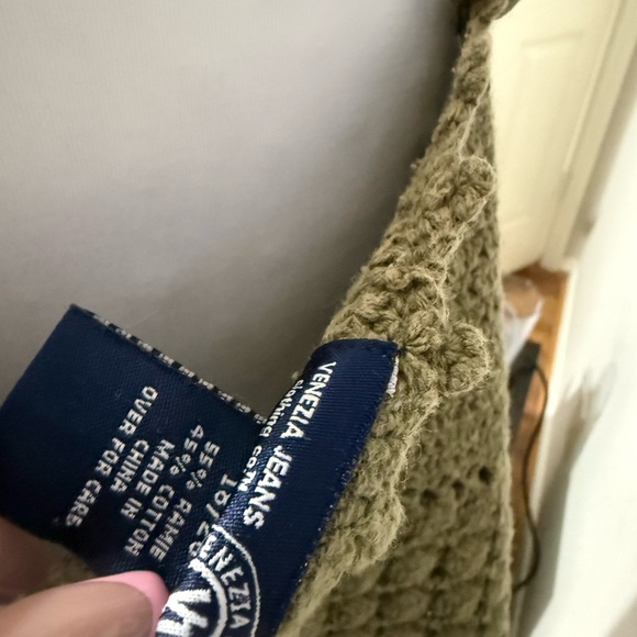 Source Unknown Sage Green Crochet Tee - Picture 3 of 3